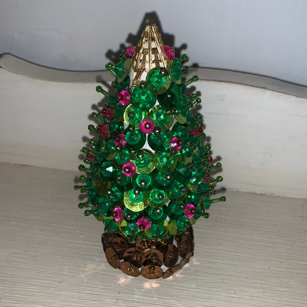 Vintage Sequin Pushpin Christmas Tree